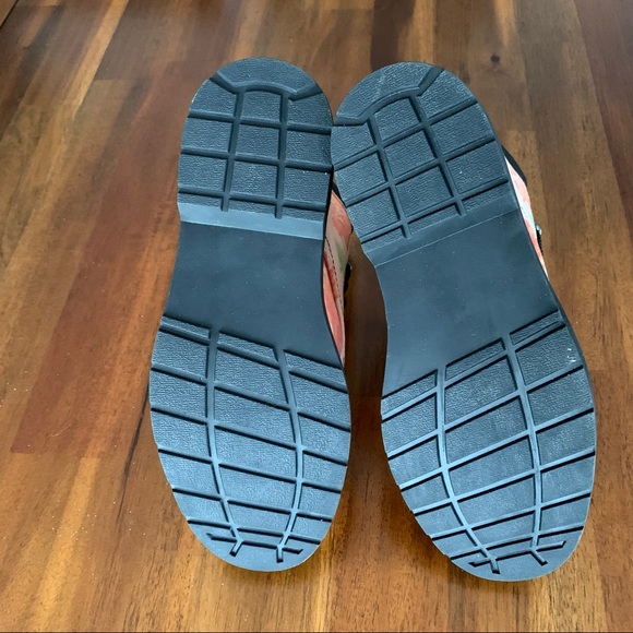 NWOT Groove Bags and Custom Kicks Short Boots - Picture 5 of 8